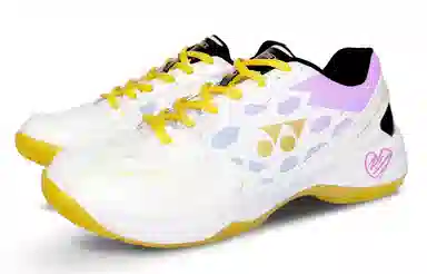 YONEX Power Cushion 101CR