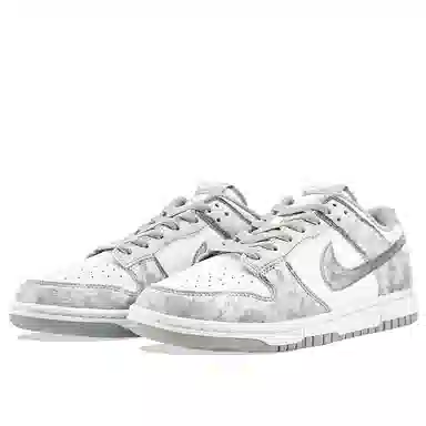 Nike Dunk Low "Grey Walker"