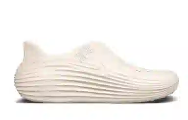 Nike ReactX Rejuven8 33