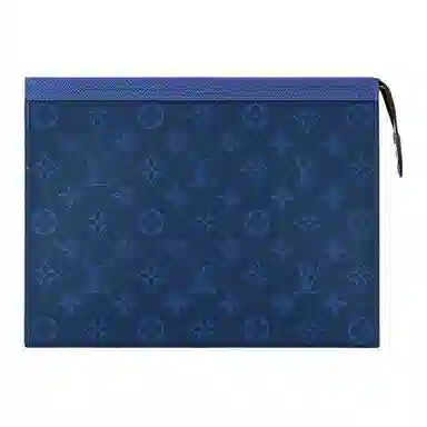 LOUIS VUITTON Pochette Voyage