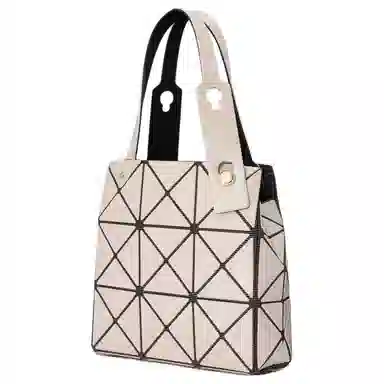 ISSEY MIYAKE CARAT Tote
