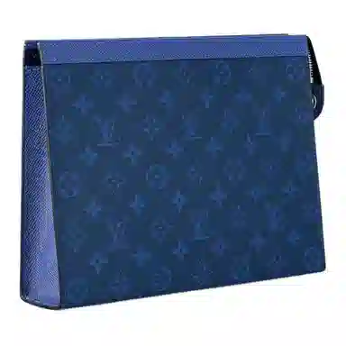 LOUIS VUITTON Pochette Voyage