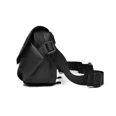 老人头 潮流休闲时尚百搭纯色简约设计 织物 斜挎包胸包 男款 黑色