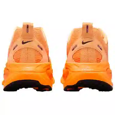 Nike Vomero 18