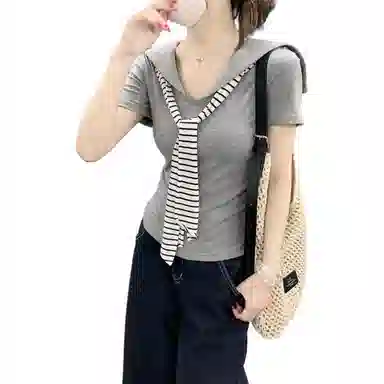 LAKESI T