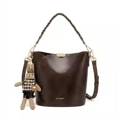 红蜻蜓 高级感气质复古水桶包小众质感通勤 牛皮 单肩斜挎手提包 常规 女款 深咖啡色