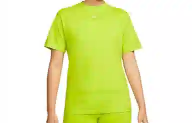 Nike Sportswear Essential Logo T