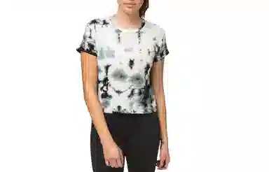 lululemon Train to Be T