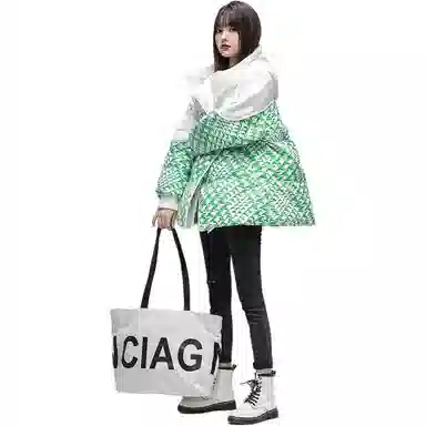 鸭鸭 连帽加厚韩版羽绒服 女款