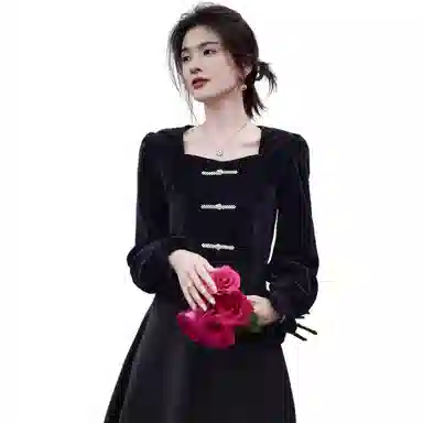 【dme】 纯色丝绒典雅方领珍珠盘扣荷叶边长袖衬衫 女款