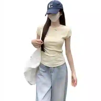 LAKESI T