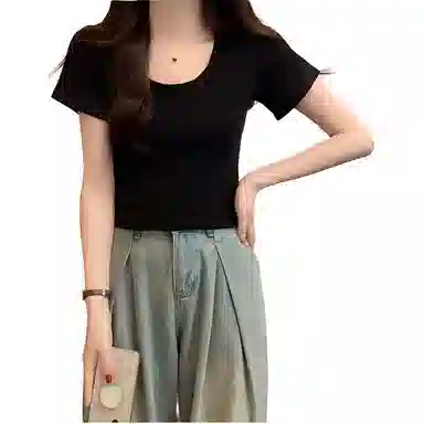 AWAO U T