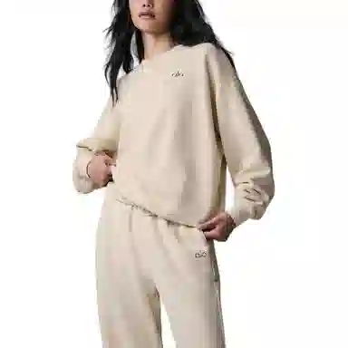 Alo Yoga Accolade Crew Neck Pullover