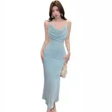 水中花 纯色修身时尚吊带连衣裙 女款