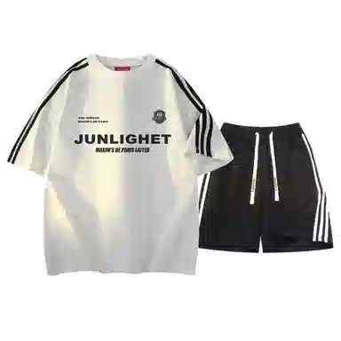 maxim's de paris logo