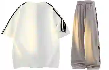 NINETEEN AUTUMN logoT