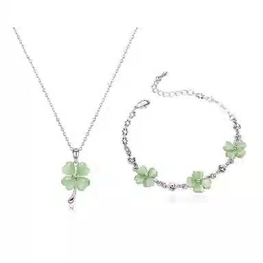 【幸运女神 I 请你发财！】 克兰茜 四叶草系列 浪漫精致甜美锁骨链 简约气质优雅心动日常百搭可调节手饰 玻璃猫眼 项链 女款