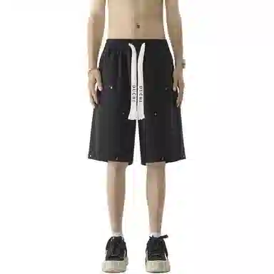 独驰 春季简约亲肤垂感柔顺铆钉设计工装休闲短裤 男女同款