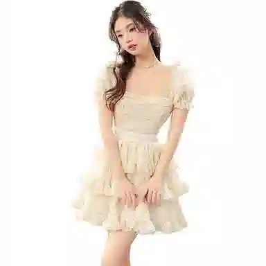 水中花 方领简约优雅短袖连衣裙 女款