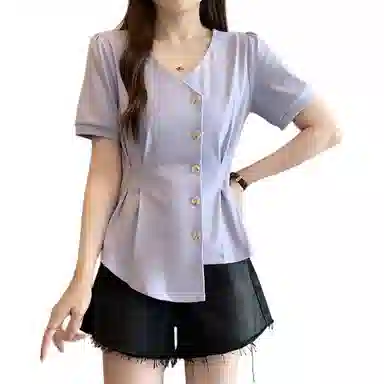 Beauty at 19 2025mm T