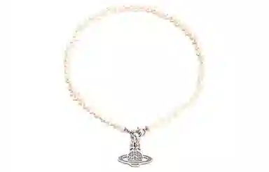 Vivienne Westwood Hilario