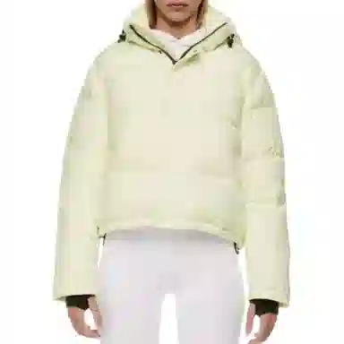 Aritzia TNA Super Puff Shorty