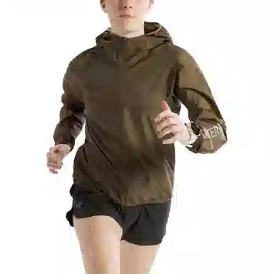 Arcteryx Norvan windshell logo