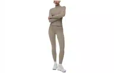ARITZIA TnAction Cheeky Hi-Rise Hiking Legging