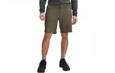 lululemon Classic-Fit 9"