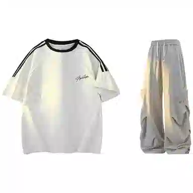 NINETEEN AUTUMN logoT