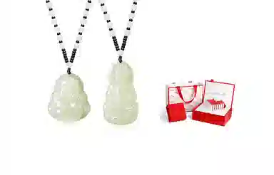 鸳鸯金楼 新中式国风系列 温润弥勒佛像 高级感浅色观音/弥勒佛编绳串珠 玉髓 项链 男女同款情侣款