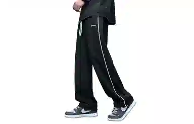 URBAN AUTHENTIC logo