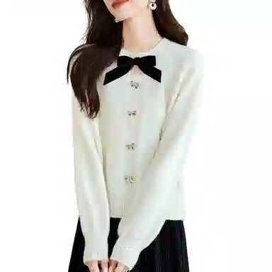 曲韩 拼色圆领短款针织衫 女款