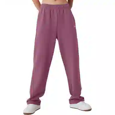 Alo Yoga JISOO Series