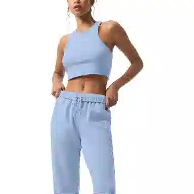 alo yoga JISOO