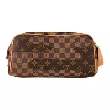 LOUIS VUITTON x Nigo Dopp Kit