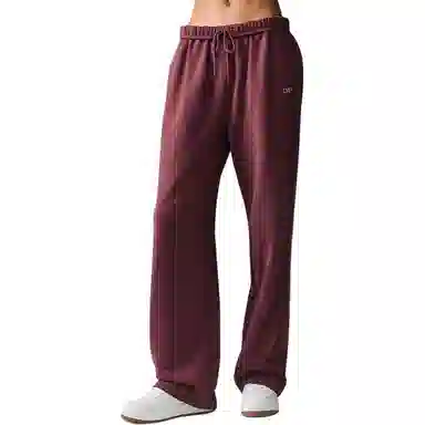 Alo Yoga JISOO Series