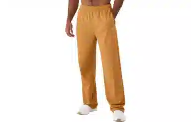 Alo Yoga JISOO Series