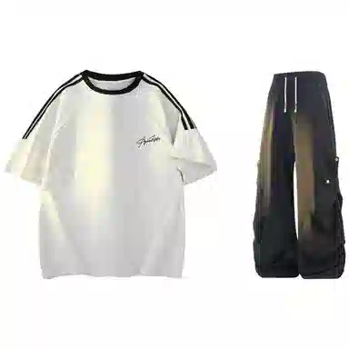 NINETEEN AUTUMN logoT