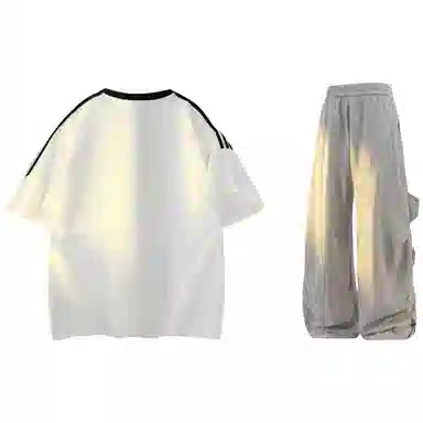 NINETEEN AUTUMN logoT