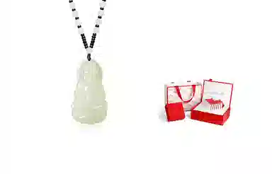 鸳鸯金楼 新中式国风系列 温润弥勒佛像 高级感浅色观音/弥勒佛编绳串珠 玉髓 项链 男女同款情侣款