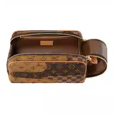 LOUIS VUITTON x Nigo Dopp Kit