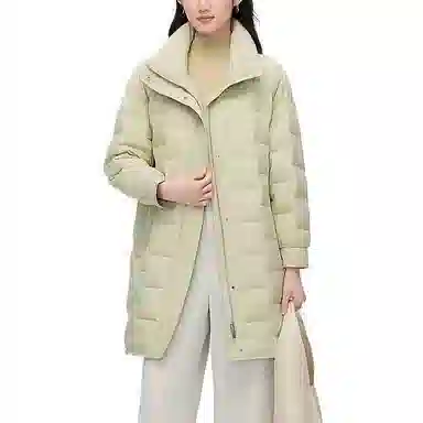 波司登 舒适柔软简约保暖羽绒服 女款