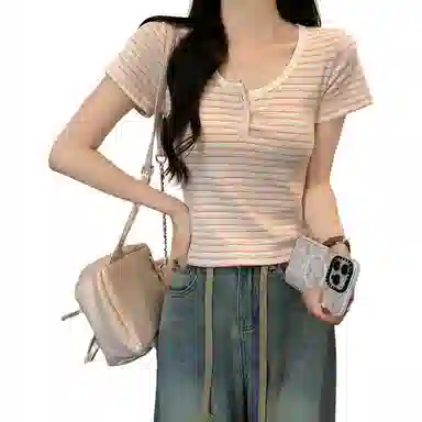 LAKESI T