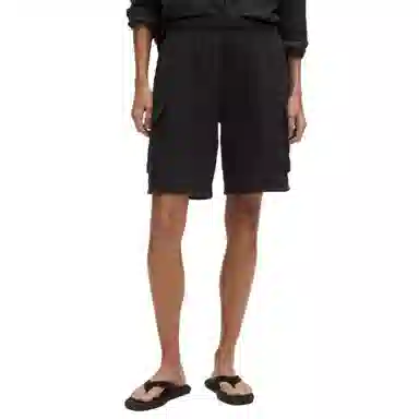 lululemon Scuba Mid-Rise Oversized Cargo Short 9"