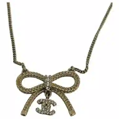 CHANEL -