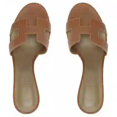 Hermes Oasis Brown