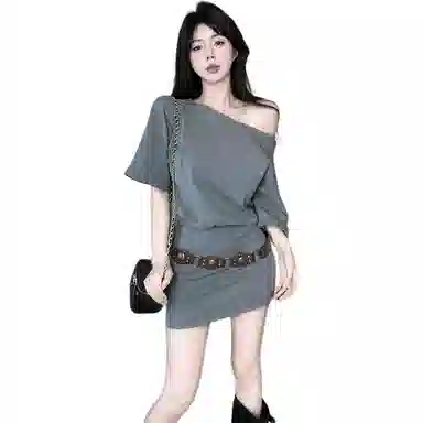 黛尔佳人 斜肩包臀露肩裙带腰带短袖连衣裙 女款