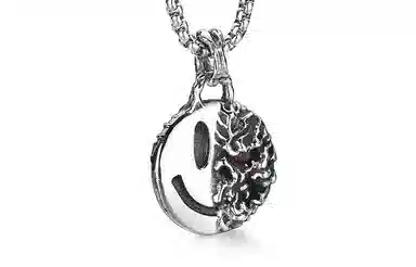 IDEAGEMER Smiley Face Necklace