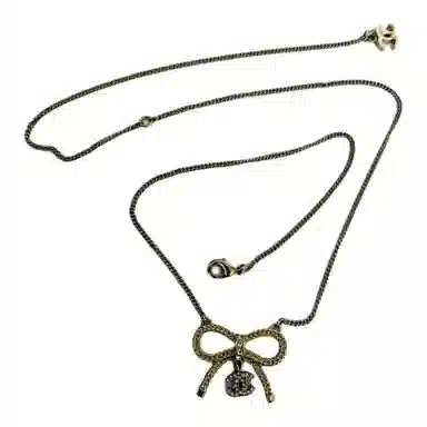 CHANEL -